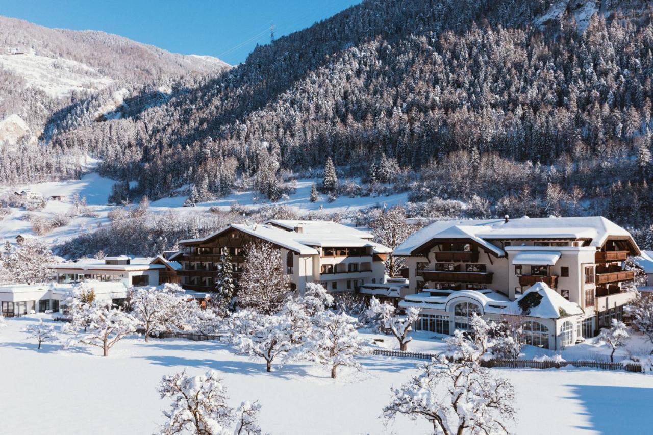 Gartenhotel Linde 4 Sterne Superior Ried im Oberinntal Exteriér fotografie